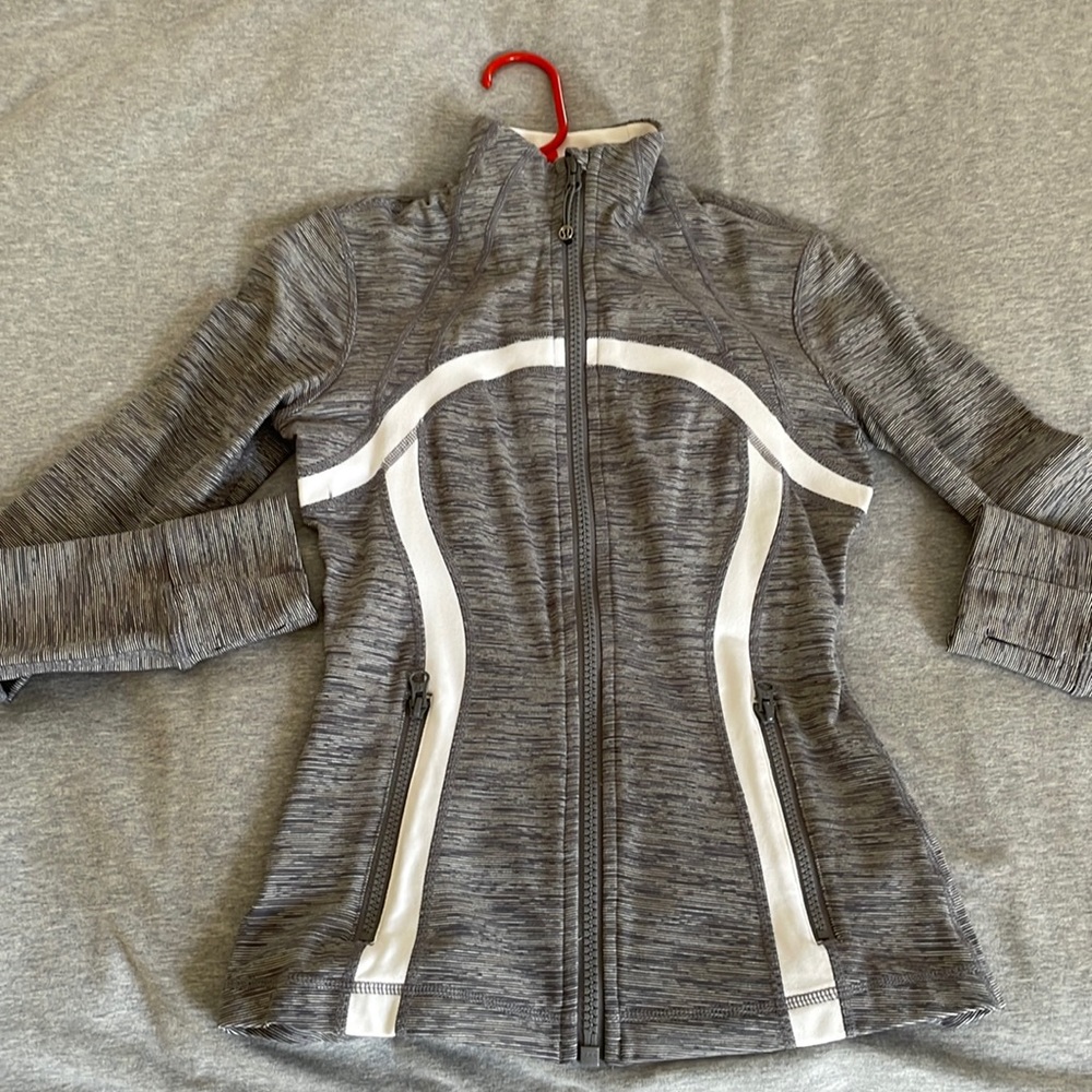 Lululemon Jacket - Picture 2 of 9